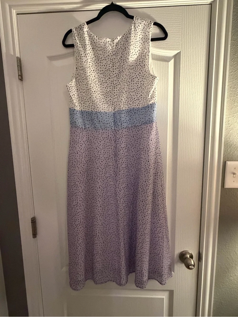 Anthropologie Hutch Lavender & White V-Neck Midi Dress - Picture 3 of 3